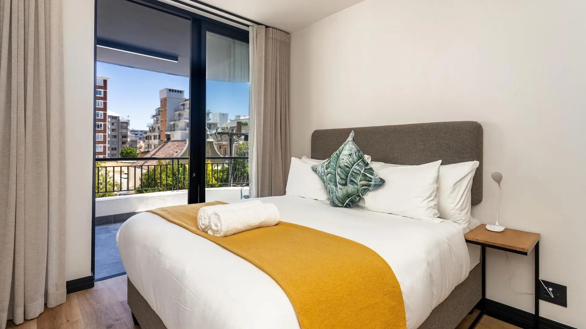 205 Marvol On Hall Sea Point Cape Town