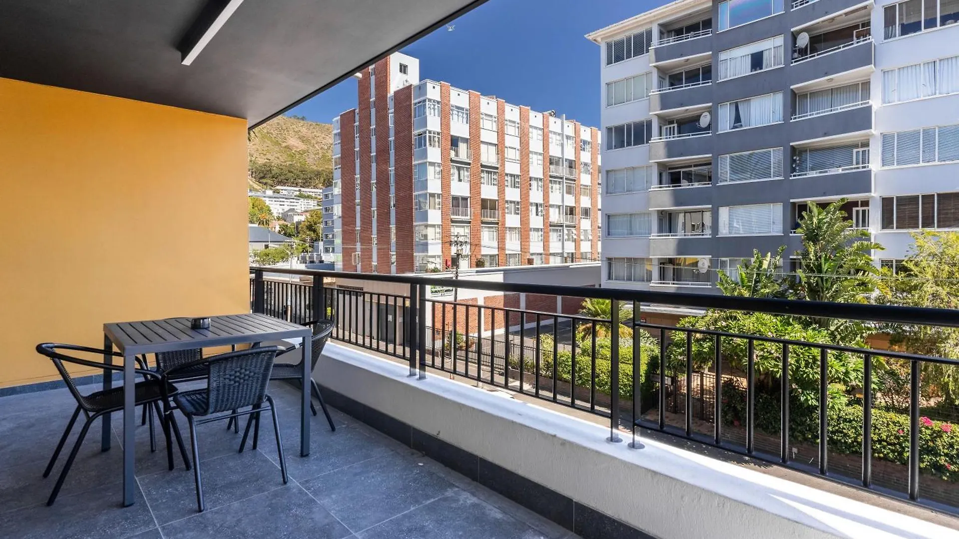 Apartment 205 Marvol On Hall Sea Point Cape Town